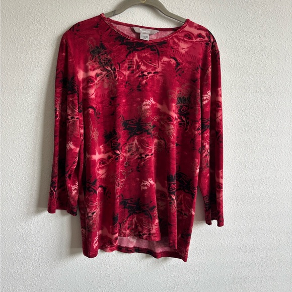 TanJay Tops - TanJay Red and Black Relaxed Blouse
